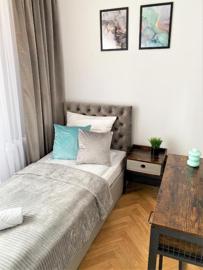 Apartament Ul. Botaniczna Mielec Exterior foto
