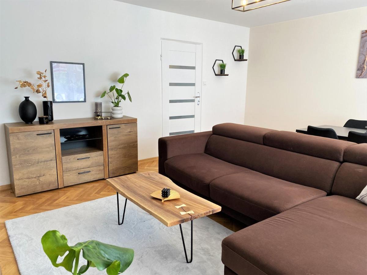 Apartament Ul. Botaniczna Mielec Exterior foto